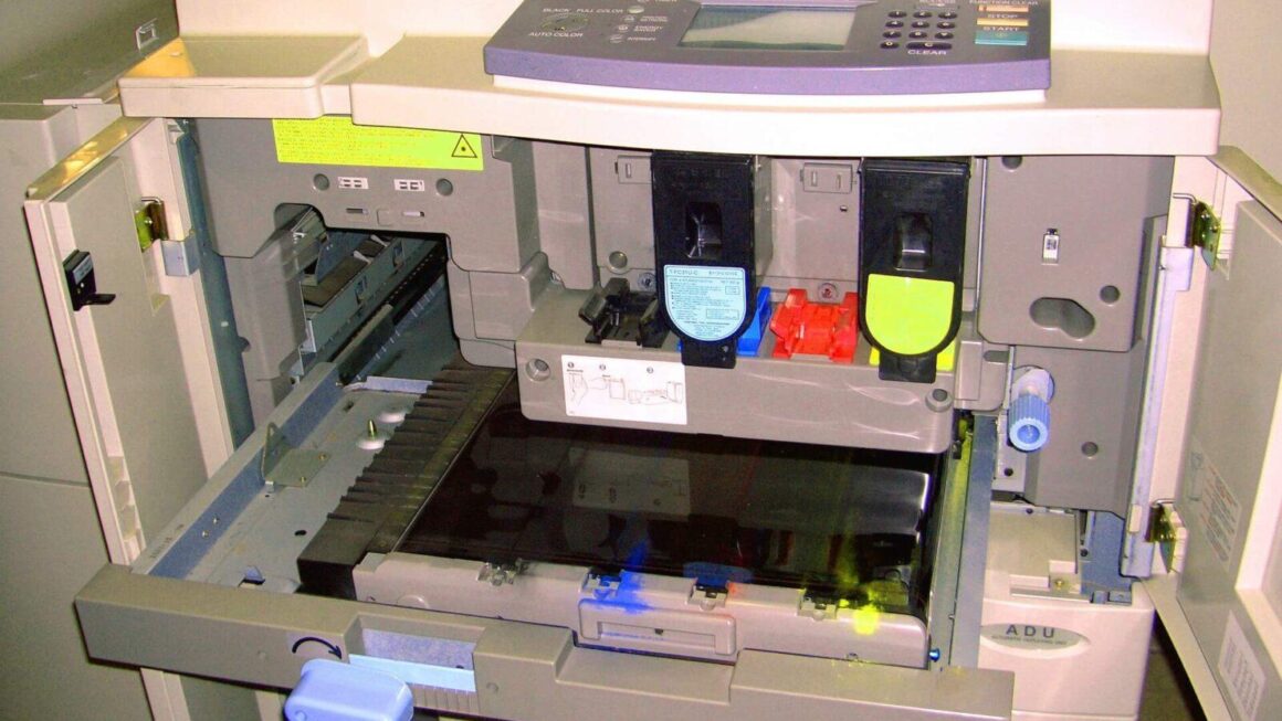 Kiedy kupno kserokopiarki jest opłacalne w Twojej firmie?