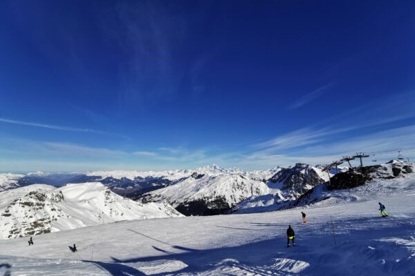 Podbijając majestatyczny Elbrus – Podróż na dach europy